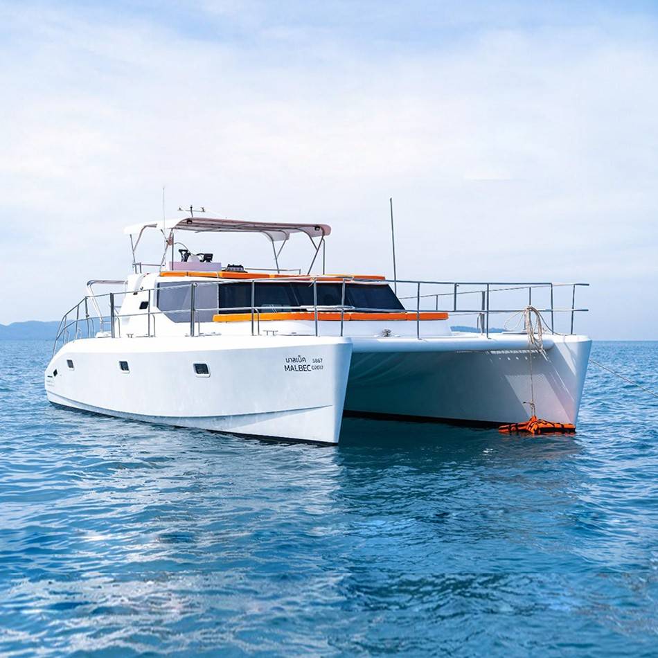yacht1